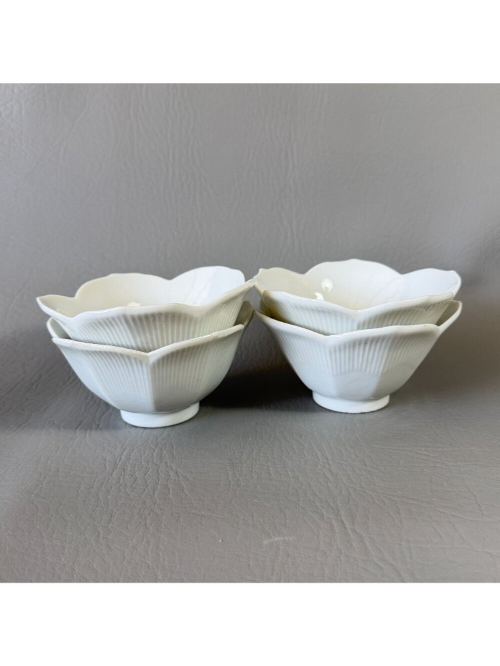 Vintage White Porcelain Lotus Bowls Ribbed Scalloped Set of 4 Japan 4.75" - Picture 4 of 7